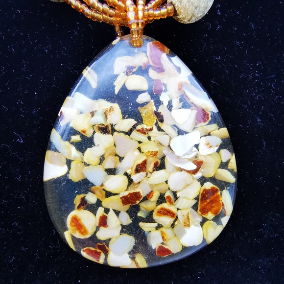 Vintage Abalone in Lucite Necklace Pendant - Picture 14 of 16